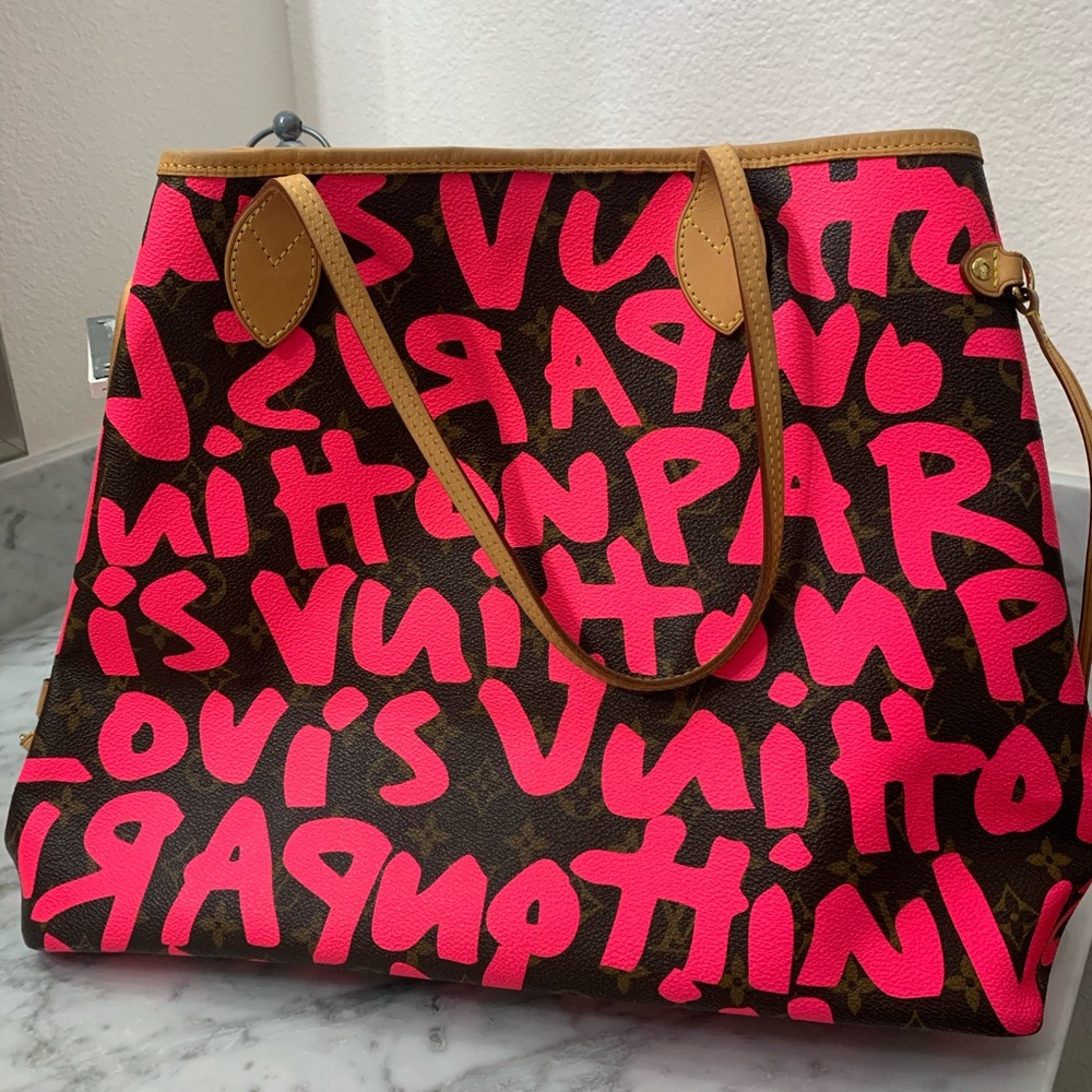 ⛔️Limited Edition Louis Vuitton Neverfull GM Tote⛔️